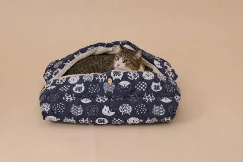 Kitty Print Fold Bed design options, printed textile and soft lining