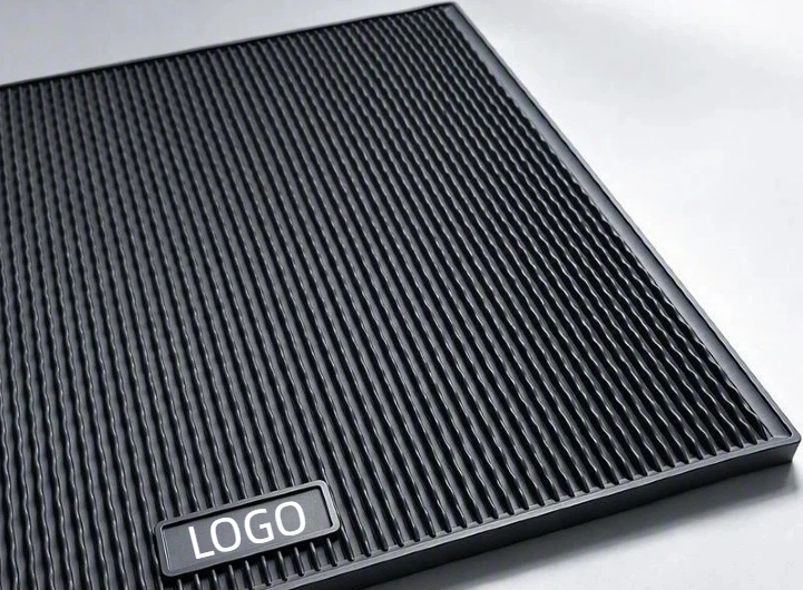 Parallel channels pet mat surface reference